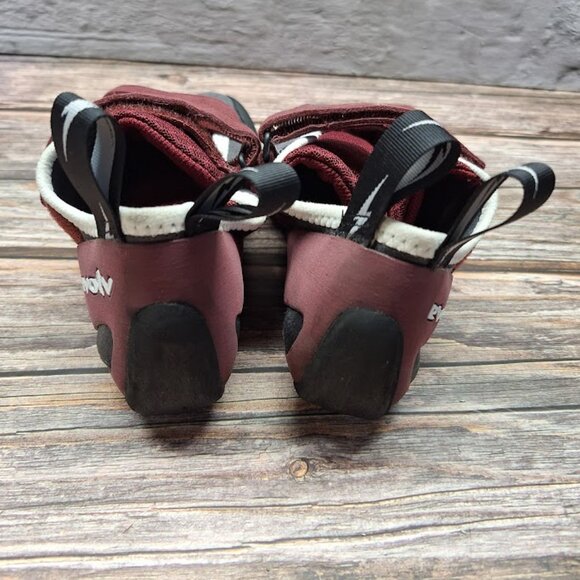 Evolv Elektra Climbing Shoes Maroon Womens Size 7 - Picture 2 of 6